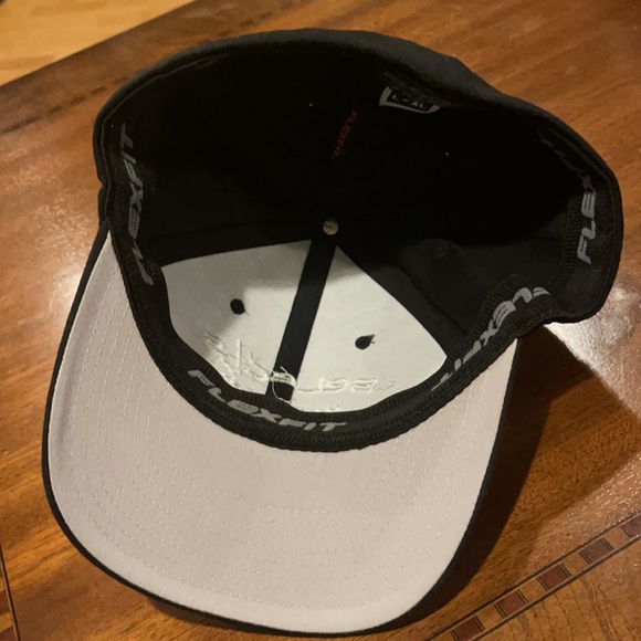 Suffolk Selects hockey fitted Flex fit hat. Size L - XL - Picture 6 of 8